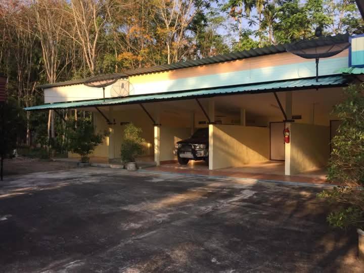 Song Pee Nong Resort Phattalung Phatthalung Exterior foto